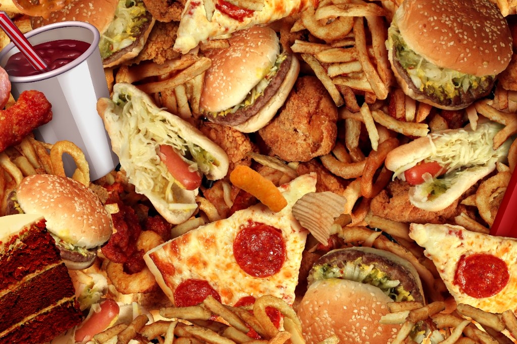 Unhealthy fast foods commonly consumed in fast food restaurants